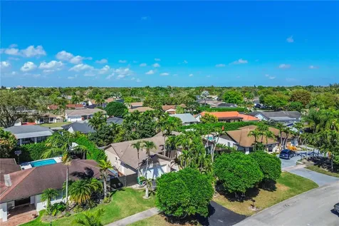 11541 SW 100th Street Miami FL 33176