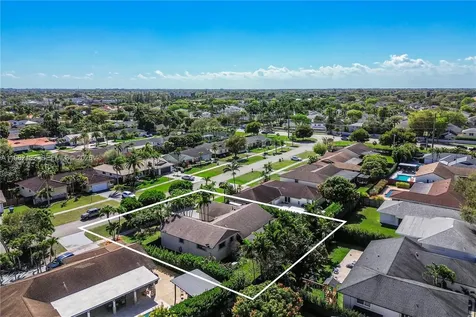 11541 SW 100th Street Miami FL 33176