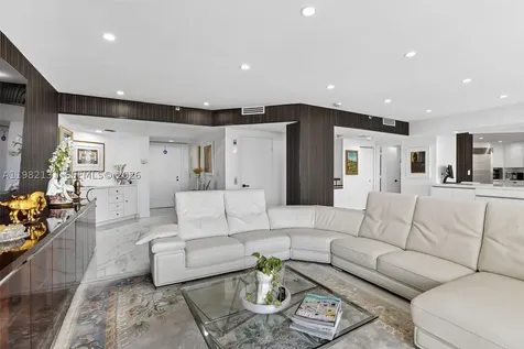 4000 Island Boulevard Aventura FL 33160