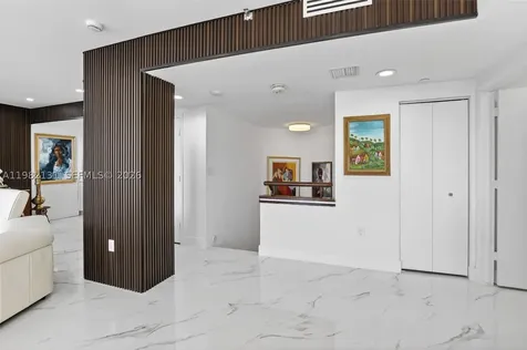 4000 Island Boulevard Aventura FL 33160
