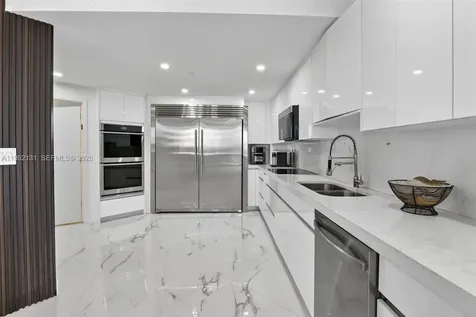 4000 Island Boulevard Aventura FL 33160