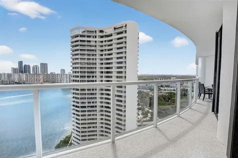 4000 Island Boulevard Aventura FL 33160