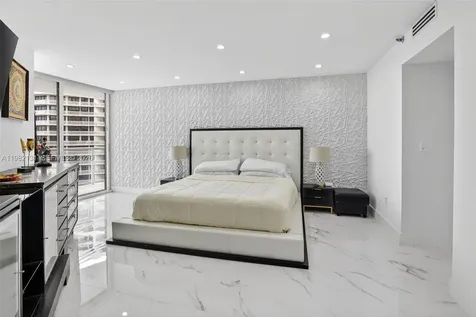4000 Island Boulevard Aventura FL 33160