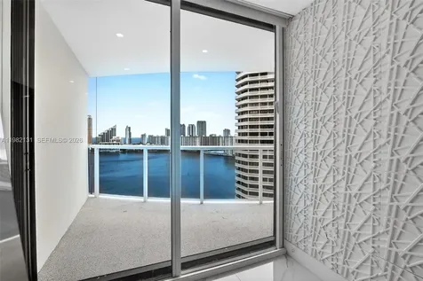 4000 Island Boulevard Aventura FL 33160