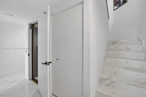 4000 Island Boulevard Aventura FL 33160