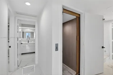 4000 Island Boulevard Aventura FL 33160