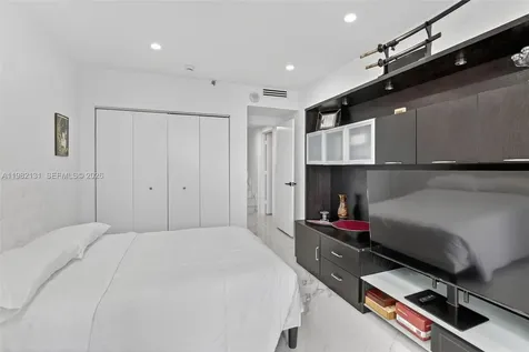 4000 Island Boulevard Aventura FL 33160