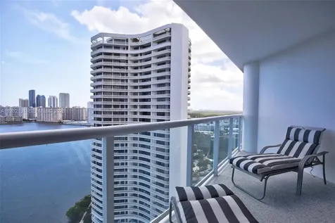 4000 Island Boulevard Aventura FL 33160