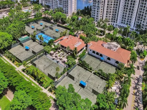 4000 Island Boulevard Aventura FL 33160