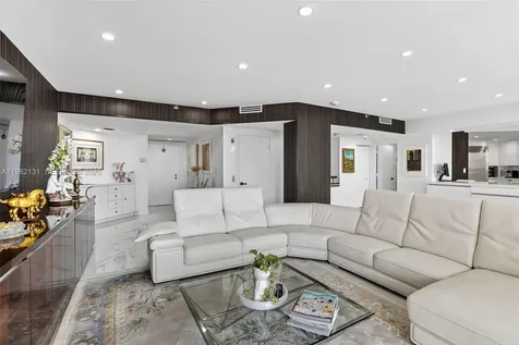 4000 Island Boulevard Aventura FL 33160