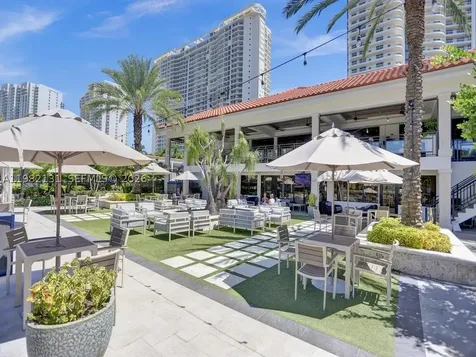 4000 Island Boulevard Aventura FL 33160