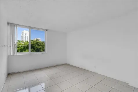 9001 SW 77th Avenue Miami FL 33156