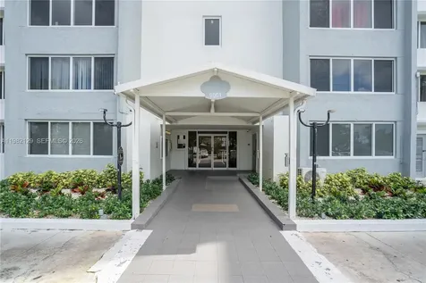 9001 SW 77th Avenue Miami FL 33156
