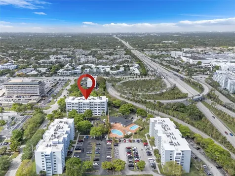 9001 SW 77th Avenue Miami FL 33156