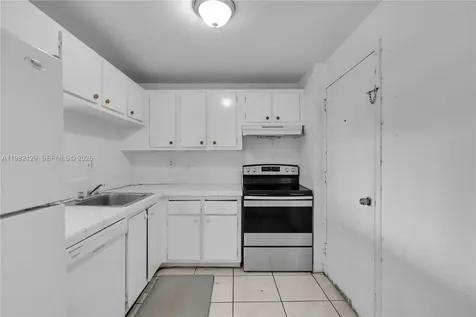 9001 SW 77th Avenue Miami FL 33156