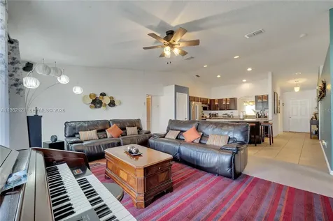 1317 Conch Key Lane Davenport FL 33837