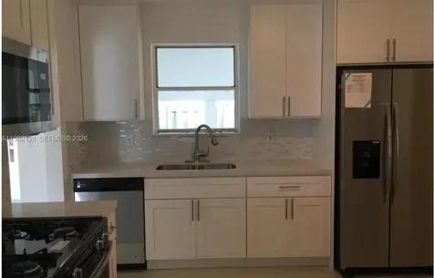 320 SW 7th Court Hallandale Beach FL 33009