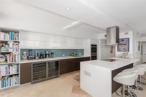 19707 E Turnberry Way Aventura FL 33180