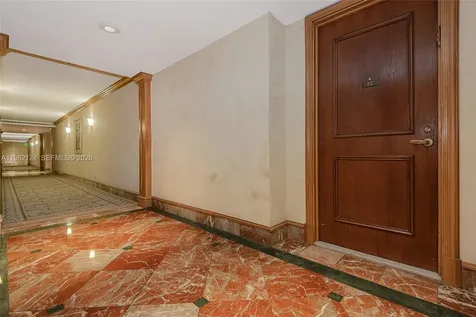 19707 E Turnberry Way Aventura FL 33180