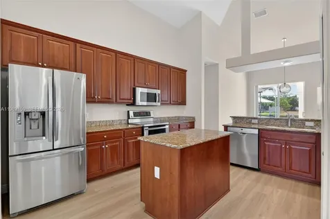 1414 NE 2nd Terrace Cape Coral FL 33909