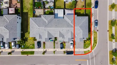 28500 SW 133rd Path Homestead FL 33033