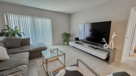 400 Kings Point Drive Sunny Isles Beach FL 33160