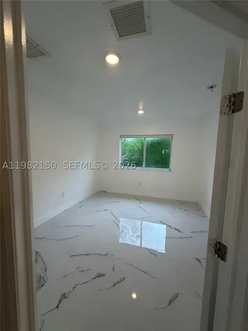 689 NW 6th Street Florida City FL 33034