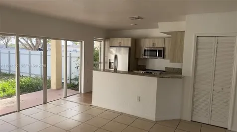 689 NW 6th Street Florida City FL 33034