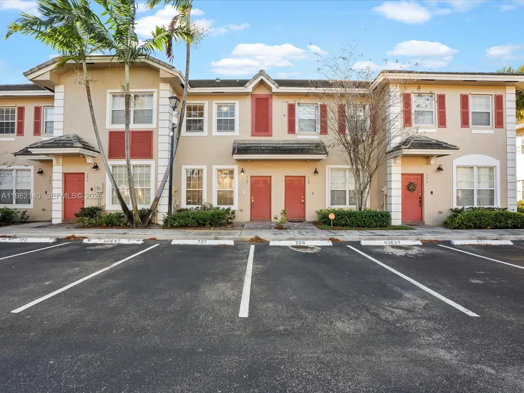 767 NW 42nd Avenue Plantation FL 33317