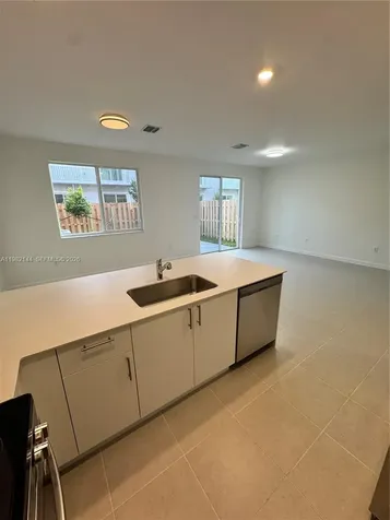 656 SE 14th Court Homestead FL 33034