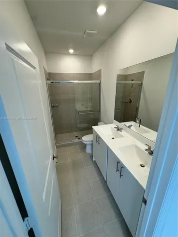 656 SE 14th Court Homestead FL 33034
