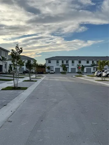656 SE 14th Court Homestead FL 33034