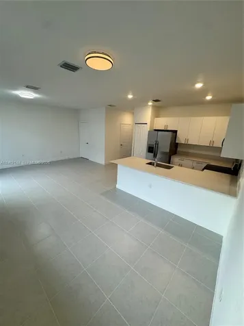 656 SE 14th Court Homestead FL 33034