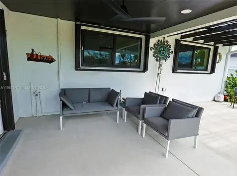 9460 Martinique Drive Cutler Bay FL 33189