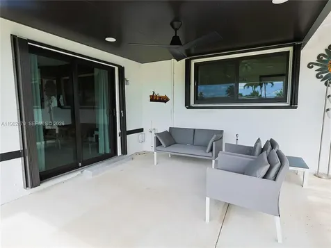 9460 Martinique Drive Cutler Bay FL 33189