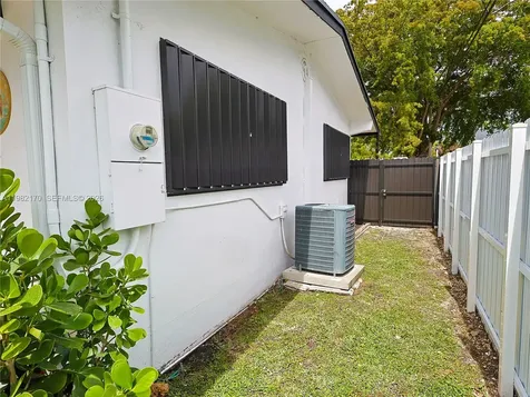 9460 Martinique Drive Cutler Bay FL 33189