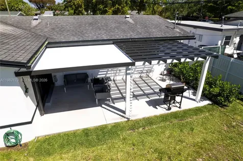 9460 Martinique Drive Cutler Bay FL 33189