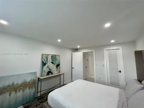 8595 Sunrise Lakes Boulevard Sunrise FL 33322