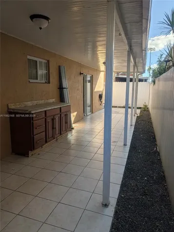 2485 W 76th Street Hialeah FL 33016