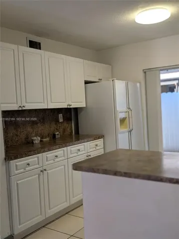 2485 W 76th Street Hialeah FL 33016
