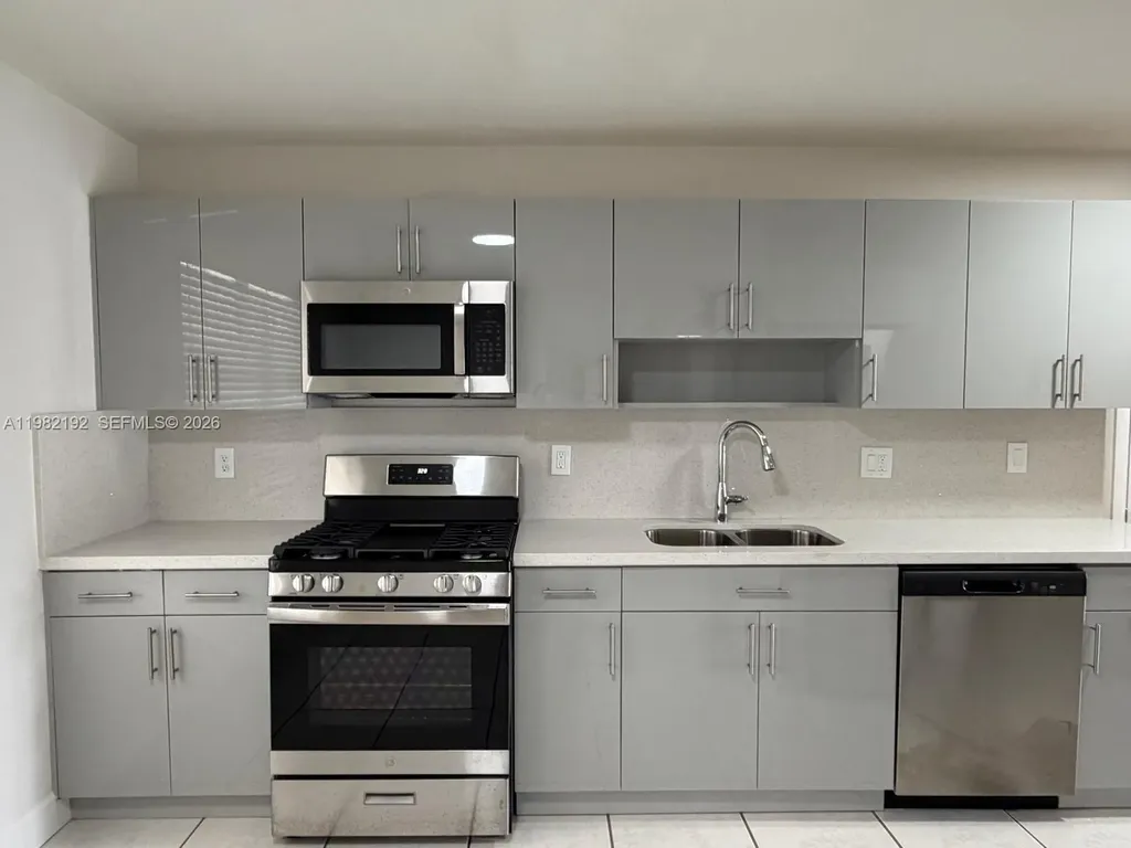 3720 NW 116th Terrace Sunrise FL 33323