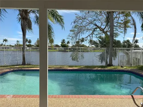 3720 NW 116th Terrace Sunrise FL 33323