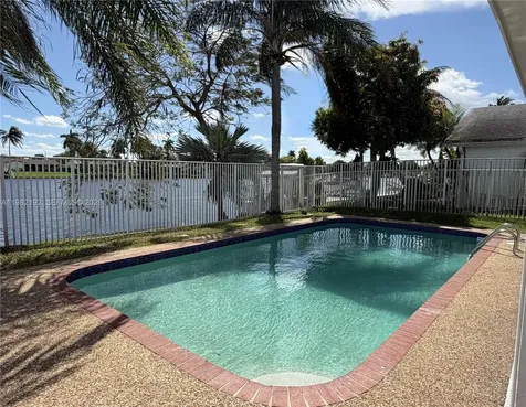 3720 NW 116th Terrace Sunrise FL 33323