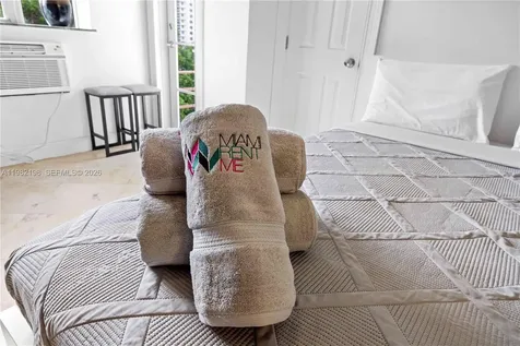 255 W 24th Street Miami Beach FL 33140
