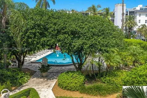 255 W 24th Street Miami Beach FL 33140