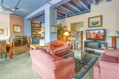 255 W 24th Street Miami Beach FL 33140