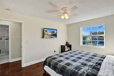 2163 NW 157th Lane Pembroke Pines FL 33028