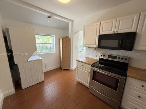 294 NE 57th Street Miami FL 33137