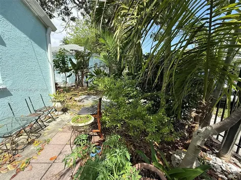 294 NE 57th Street Miami FL 33137