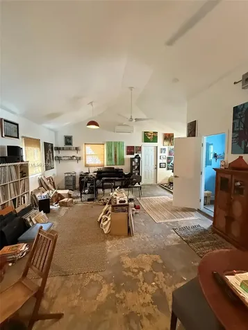 294 NE 57th Street Miami FL 33137